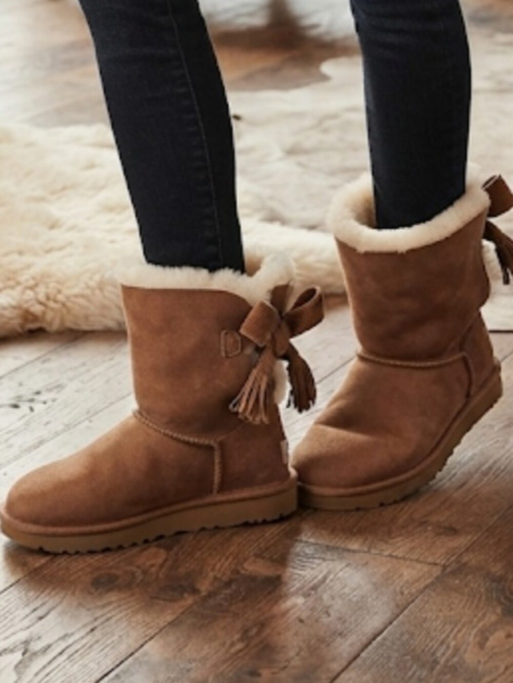Ugg Australia Women Suede Ankle Sheepskin Bow Boots shoes sz 9